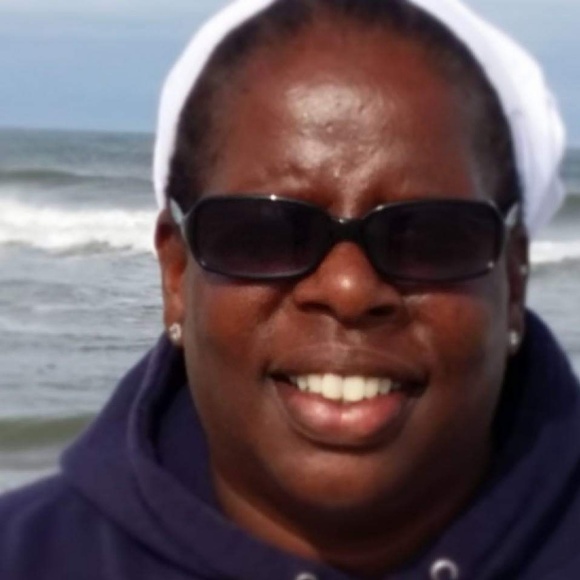 Meet your Posher, Betty - Picture 2 of 2